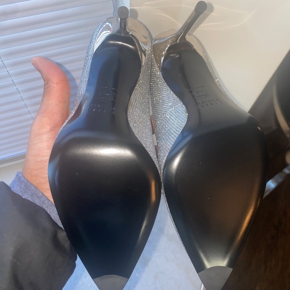 NEW Stuart Weitzman Silver Noir Nouveau Style Heel Size 8 - Picture 9 of 15
